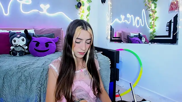 Snapshot of YouliteSllut2 chatting on 11, 3, 2025 YouliteSllut2 online show from 11, 3, 2025