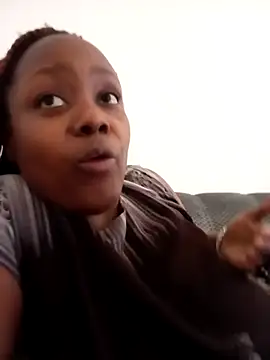 Snapshot of Miss_Amani chatting on 10, 4, 2026 Miss Amani online show from 10, 4, 2026