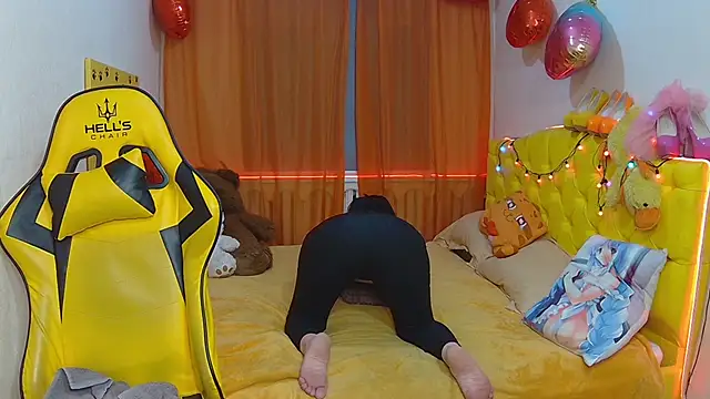 SandraHormas online show from 17, 3, 2025