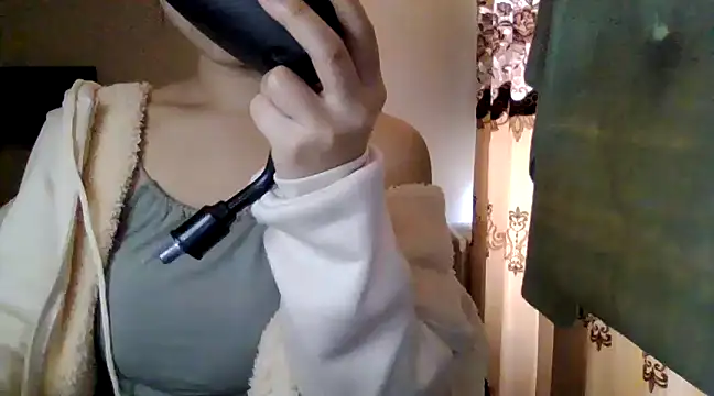 Snapshot of ali_za88 chatting on 8, 3, 2025 ali za88 online show from 8, 3, 2025