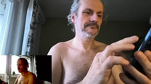 Snapshot of Zed0l1Mod chatting on 22, 12, 2025 Zed0l1Mod online show from 22, 12, 2025