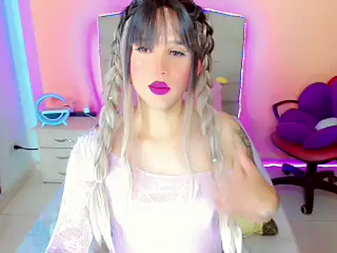 Snapshot of TaylorMon chatting on 14, 1, 2025 TaylorMon online show from 14, 1, 2025