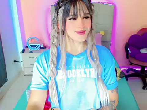 Snapshot of TaylorMon chatting on 19, 1, 2025 TaylorMon online show from 19, 1, 2025