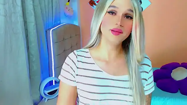 Snapshot of TaylorMon chatting on 12, 11, 2025 TaylorMon online show from 12, 11, 2025