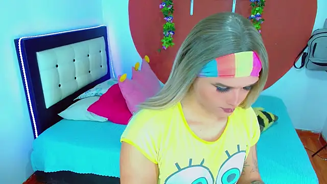 Snapshot of TaylorMon chatting on 3, 12, 2025 TaylorMon online show from 3, 12, 2025