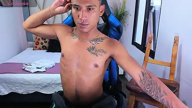 Snapshot of Backsex_boy chatting on 27, 2, 2025 Backsex boy online show from 27, 2, 2025