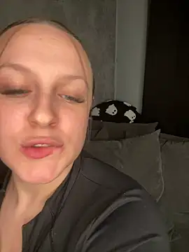 Snapshot of riri_bstvx chatting on 22, 2, 2025 riri bstvx online show from 22, 2, 2025