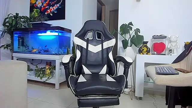 Johnnygrayson1 online show from 13, 10, 2025