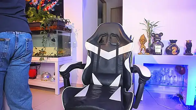 Johnnygrayson1 online show from 4, 2, 2026