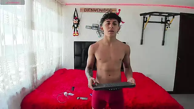 Snapshot of jokergc_2 chatting on 19, 12, 2024 jokergc 2 online show from 19, 12, 2024