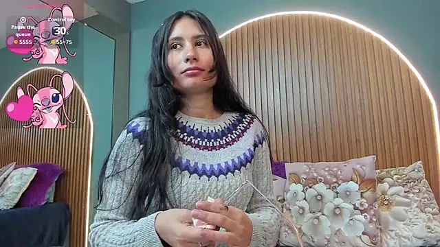 Snapshot of NayeCloud chatting on 11, 9, 2025 NayeCloud online show from 11, 9, 2025