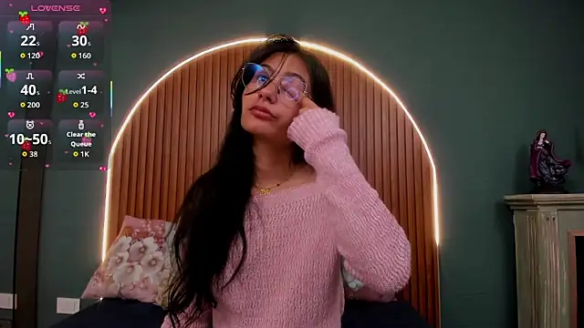 Snapshot of NayeCloud chatting on 14, 11, 2025 NayeCloud online show from 14, 11, 2025