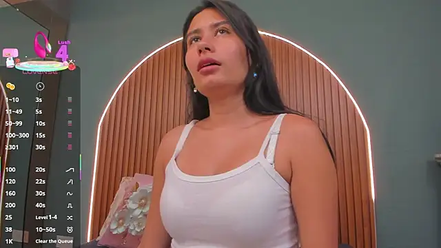 Snapshot of NayeCloud chatting on 16, 12, 2025 NayeCloud online show from 16, 12, 2025