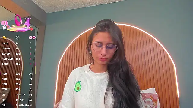 Snapshot of NayeCloud chatting on 8, 1, 2026 NayeCloud online show from 8, 1, 2026