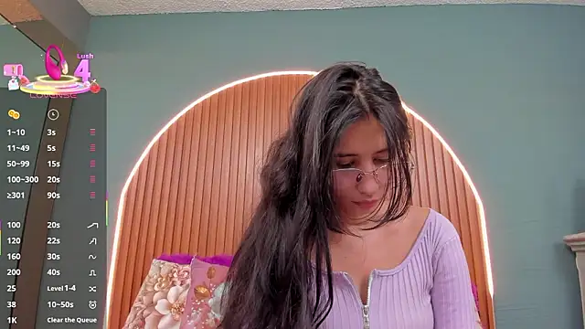 Snapshot of NayeCloud chatting on 15, 1, 2026 NayeCloud online show from 15, 1, 2026