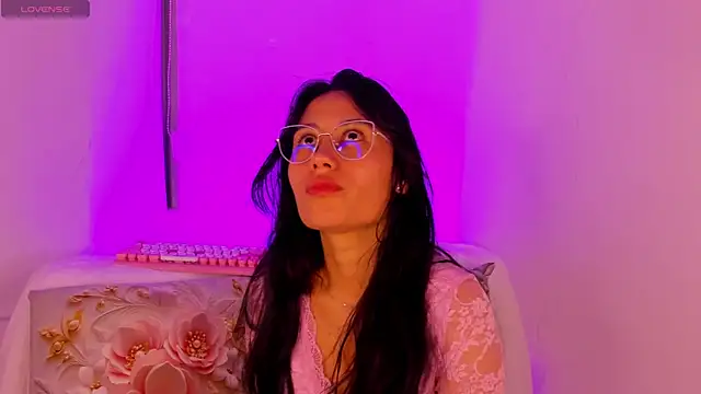 Snapshot of NayeCloud chatting on 27, 2, 2026 NayeCloud online show from 27, 2, 2026