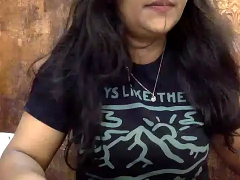 HaaniKaur online show from 10, 3, 2025