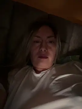 xLadyScarlettx online show from 2, 2, 2025