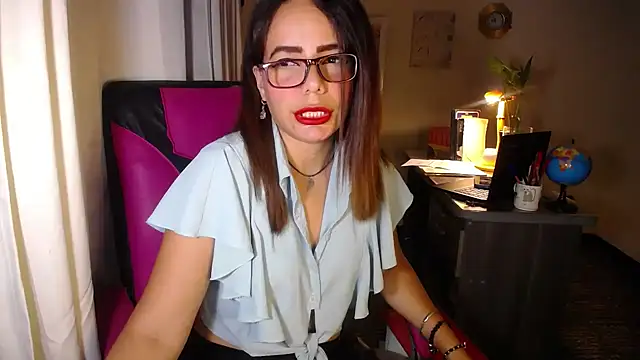 danielle rose 1 online show from 10, 4, 2026