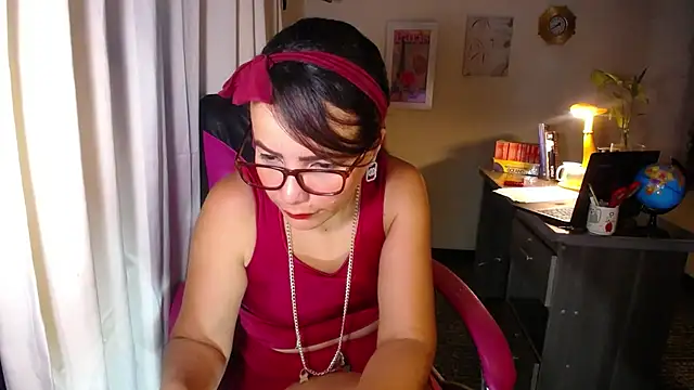 danielle rose 1 online show from 19, 4, 2026