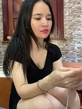 LiLi-Kirix99 online show from 14, 6, 2026