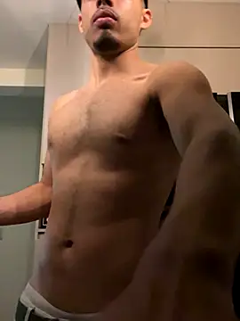 Snapshot of mateoleonee chatting on 5, 10, 2025 mateoleonee online show from 5, 10, 2025