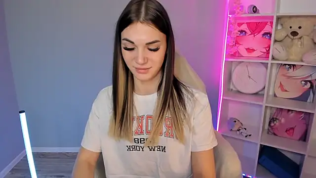 Hellen Moore online show from 18, 12, 2024