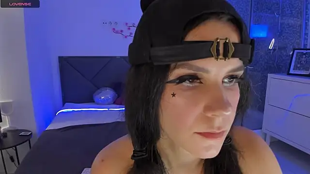CassieEvans online show from 19, 7, 2026