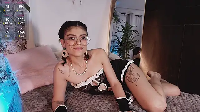 AmberMoss  online show from 11, 7, 2026