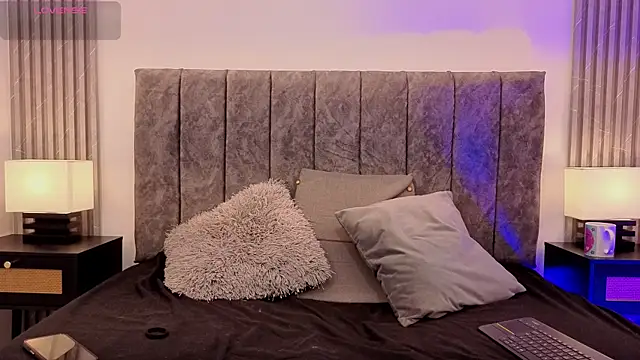 Ema Stone65 online show from 17, 9, 2025