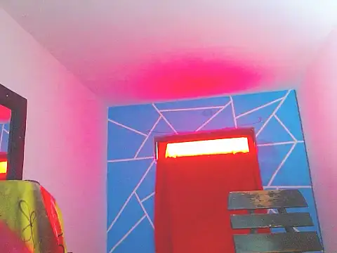 Snapshot of aranza_ts chatting on 23, 10, 2025 aranza ts online show from 23, 10, 2025