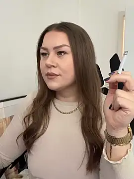 Snapshot of Fancy-Francy chatting on 4, 12, 2025 Fancy-Francy online show from 4, 12, 2025