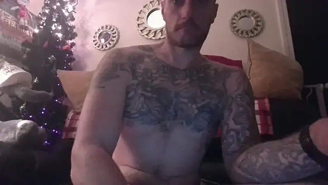 UnCuTupTheBuTT online show from 25, 10, 2025