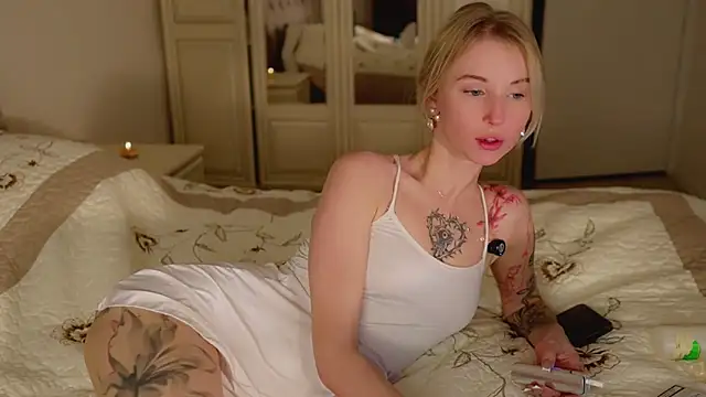 blondy room online show from 21, 12, 2025