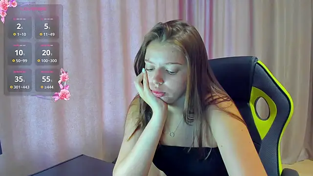 Snapshot of Nicky_Rosee chatting on 6, 8, 2026 Nicky Rosee online show from 6, 8, 2026