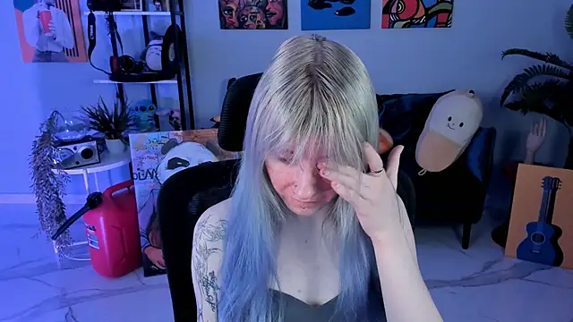 Snapshot of LexiWenford chatting on 6, 11, 2025 LexiWenford online show from 6, 11, 2025