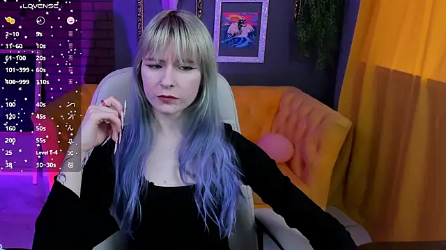 Snapshot of LexiWenford chatting on 8, 11, 2025 LexiWenford online show from 8, 11, 2025