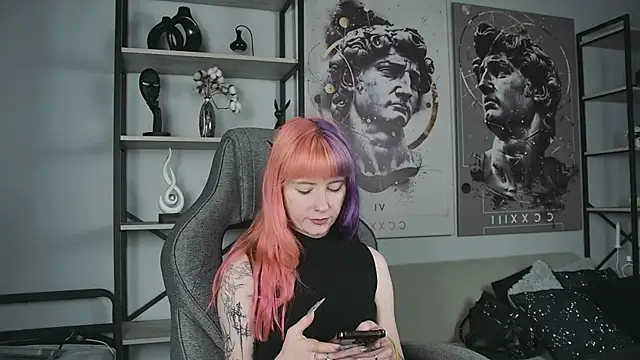 Snapshot of LexiWenford chatting on 6, 7, 2026 LexiWenford online show from 6, 7, 2026