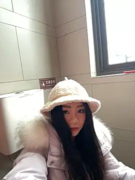 Snapshot of Asia-Melody chatting on 14, 2, 2025 Asia-Melody online show from 14, 2, 2025