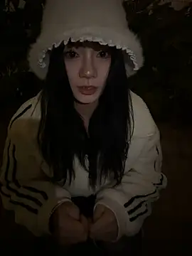 Snapshot of Asia-Melody chatting on 21, 2, 2025 Asia-Melody online show from 21, 2, 2025