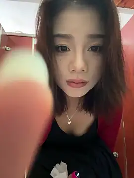 Snapshot of Asia-Melody chatting on 10, 9, 2025 Asia-Melody online show from 10, 9, 2025