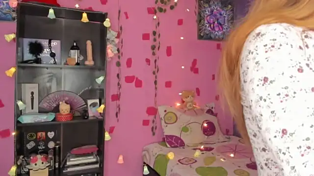 kittyzenn online show from 3, 2, 2025