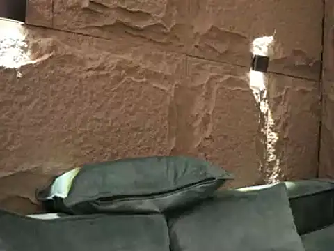 DannSaenz online show from 28, 2, 2025