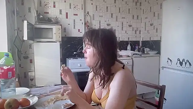 Diamond Tyler online show from 15, 4, 2026