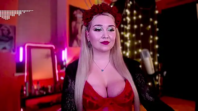 Snapshot of AllisonBlack_ chatting on 16, 12, 2024 AllisonBlack online show from 16, 12, 2024