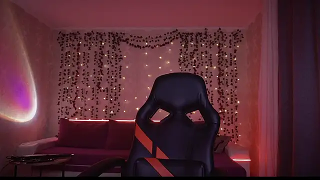 Snapshot of AllisonBlack_ chatting on 23, 10, 2025 AllisonBlack online show from 23, 10, 2025