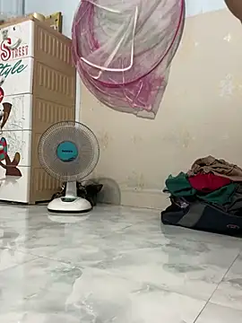 Linaannn online show from 12, 3, 2025