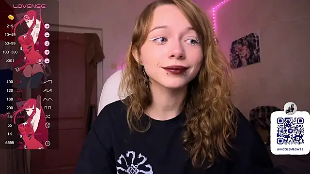 Snapshot of _SofiaBrown chatting on 12, 9, 2025 SofiaBrown online show from 12, 9, 2025