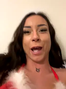 Snapshot of cara_mella chatting on 3, 12, 2024 cara mella online show from 3, 12, 2024