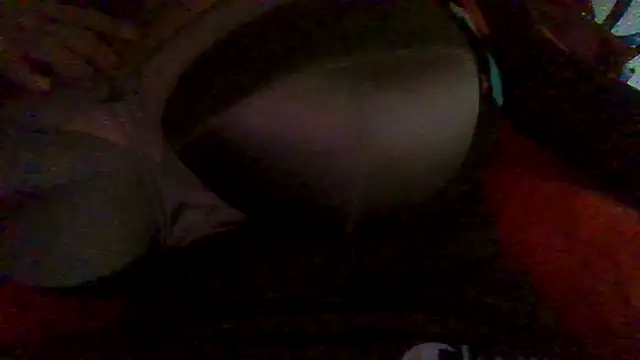 Snapshot of RoxiRedXXX chatting on 17, 9, 2025 RoxiRedXXX online show from 17, 9, 2025